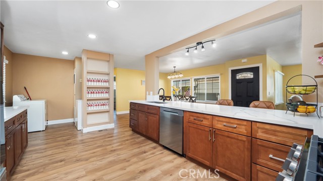 Detail Gallery Image 11 of 23 For 1456 E Philadelphia #320,  Ontario,  CA 91761 - 3 Beds | 2 Baths