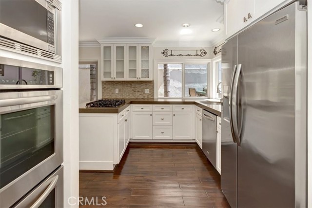304 Vista Trucha, Newport Beach CA: https://media.crmls.org/medias/74c56ba4-516a-4e61-91b0-d4f90d6b4f88.jpg