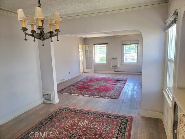 4214 Rosewood Avenue, Los Angeles CA: https://media.crmls.org/medias/74c56da2-6ca7-4f28-9b8d-aafb298a8895.jpg