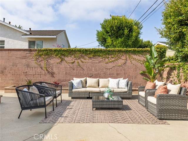 22105 Ellinwood Drive, Torrance CA: https://media.crmls.org/medias/74c6c1c4-a7ec-49f7-9a2e-4e74d544da7c.jpg
