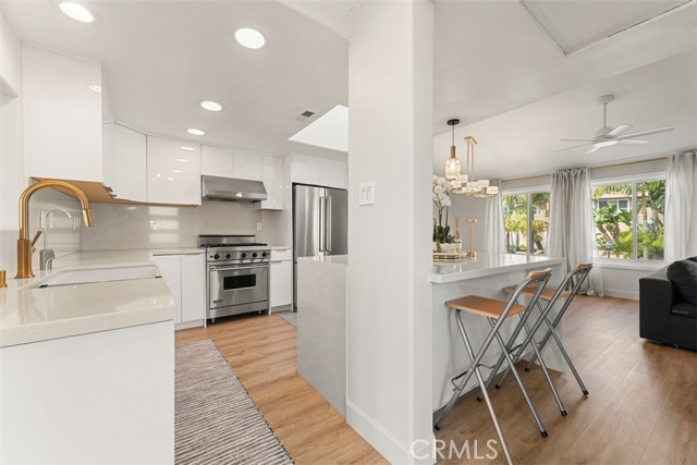 Detail Gallery Image 11 of 54 For 24372 Vista Point, Dana Point,  CA 92629 - 2 Beds | 2/1 Baths