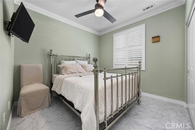28537 Vista Del Rio Drive, Valencia CA: https://media.crmls.org/medias/74c7c025-62f9-4d17-9876-0dbac656d5c4.jpg