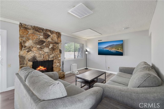 Detail Gallery Image 10 of 36 For 42707 52nd St, Lancaster,  CA 93536 - 3 Beds | 2 Baths