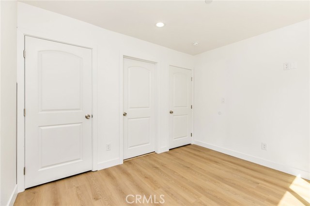 9613 S Hobart Boulevard, Los Angeles CA: https://media.crmls.org/medias/74c83683-4284-4a3f-9d6a-8f421a802a7e.jpg