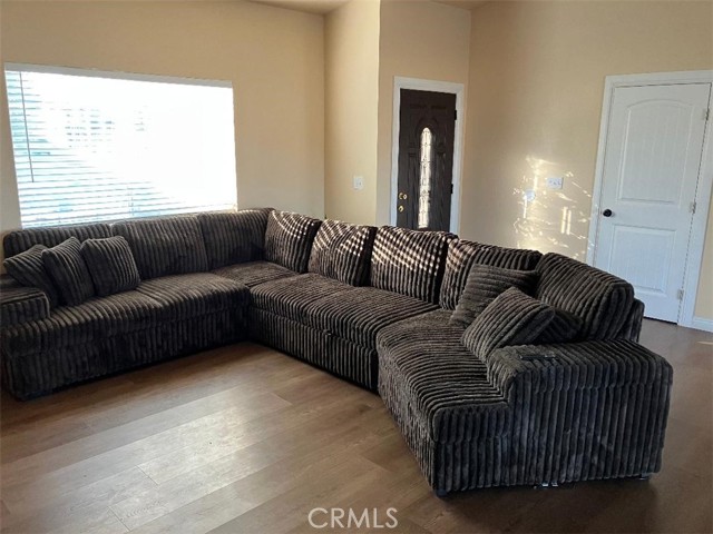 13207 El Rio Road, Victorville CA: https://media.crmls.org/medias/74c92e94-c812-4c43-ad50-dbce263b1ebe.jpg