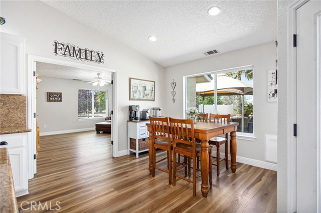 Detail Gallery Image 24 of 72 For 10978 El Centro Rd, Oak Hills,  CA 92344 - 4 Beds | 3 Baths