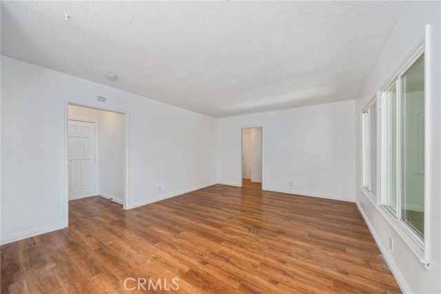 Detail Gallery Image 6 of 33 For 324 Albert, Pomona,  CA 91767 - 4 Beds | 2 Baths