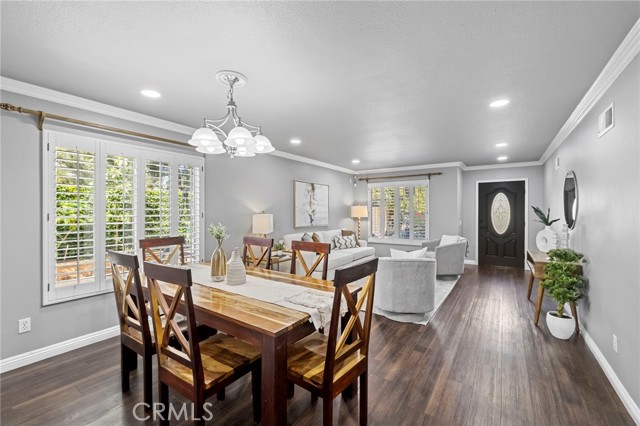 Detail Gallery Image 3 of 37 For 74 Linhaven, Irvine,  CA 92602 - 5 Beds | 3/1 Baths