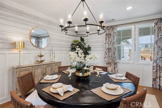 Detail Gallery Image 3 of 16 For 6057 Saddlehorn Ln, Jurupa Valley,  CA 92509 - 4 Beds | 3/1 Baths