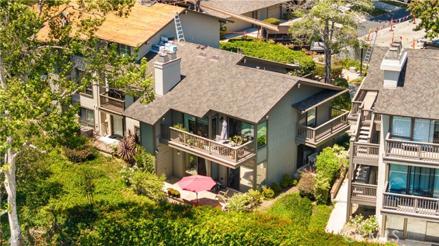11 Palos, Irvine CA: https://media.crmls.org/medias/74cb1d0f-5b0f-4162-818f-a7c9c34c77db.jpg