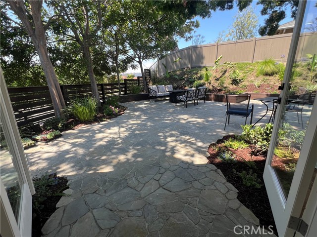 24122 Estacia Avenue, Laguna Niguel CA: https://media.crmls.org/medias/74cb9236-97df-4e99-b38d-8a419deaa2fc.jpg