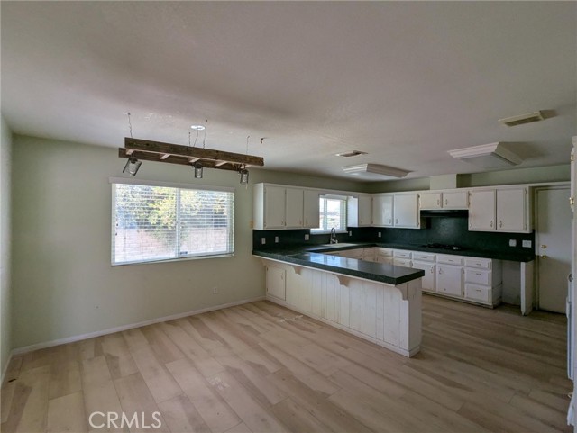 Detail Gallery Image 6 of 16 For 43155 Charlton Ave, Hemet,  CA 92544 - 3 Beds | 2 Baths