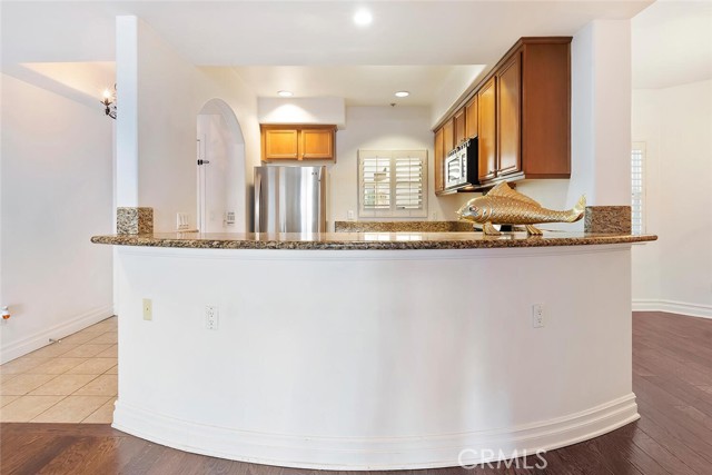 Detail Gallery Image 3 of 50 For 13935 Burbank Bld #203,  Valley Glen,  CA 91401 - 2 Beds | 2 Baths