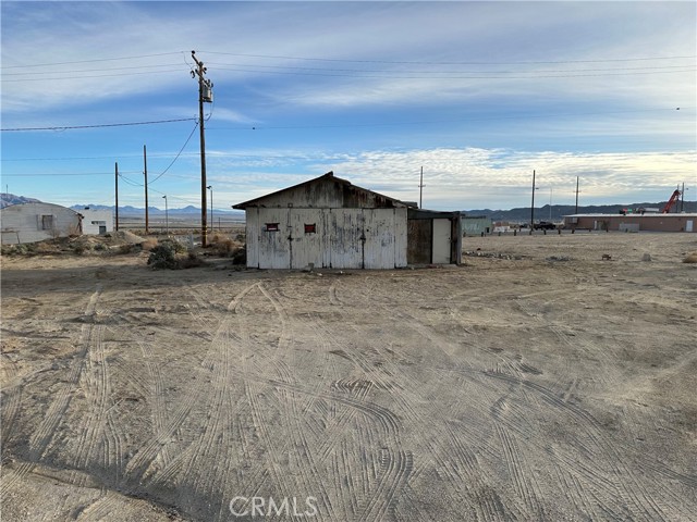 Detail Gallery Image 1 of 7 For 13047 Alameda St, Trona,  CA 93562 - – Beds | – Baths