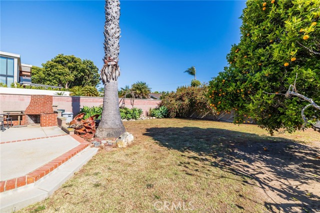 1832 9th Street, Manhattan Beach, California 90266, 3 Bedrooms Bedrooms, ,1 BathroomBathrooms,Residential,Sold,9th,SB24157439