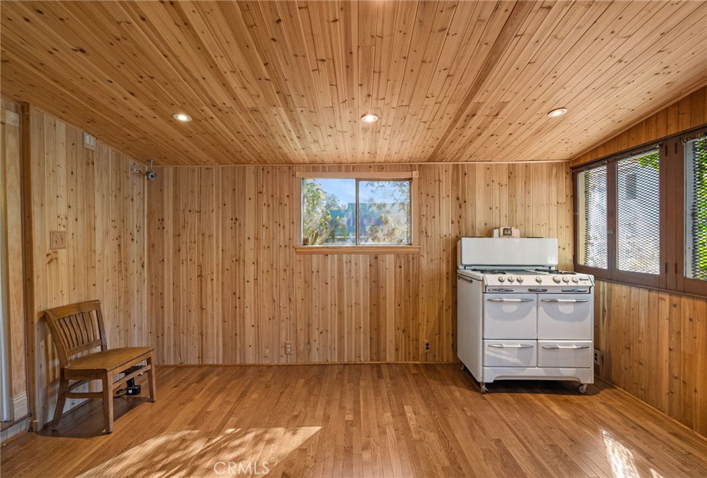 MLS #IV25222245 image #19