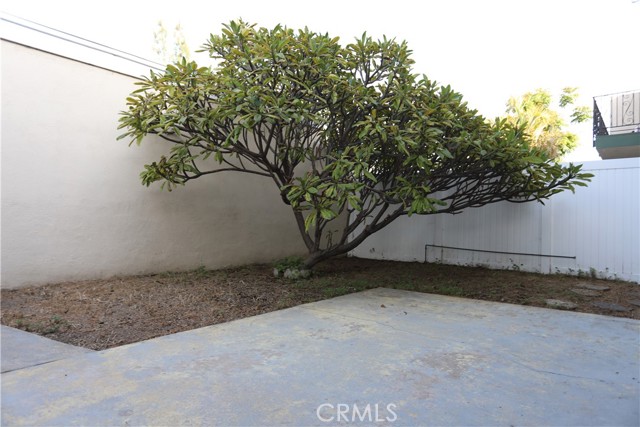 2014 Associated Rd, Fullerton CA: https://media.crmls.org/medias/74ce310f-a885-405d-b7d8-4b6a62634395.jpg