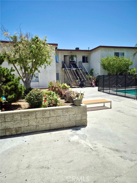 13325 Kornblum Avenue, Hawthorne CA: https://media.crmls.org/medias/74ce623e-6be0-450e-a039-fbdae69b2a70.jpg