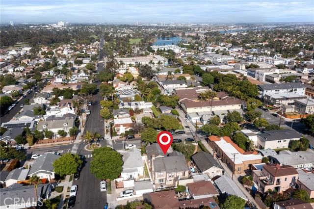 533 Roswell Avenue, Long Beach CA: https://media.crmls.org/medias/74ce77ba-8d11-4ba8-b89a-3789808b3156.jpg