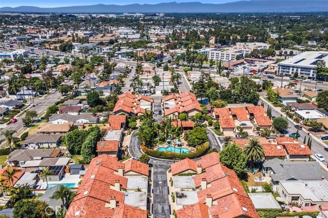 1364 Park Plaza Drive, Long Beach CA: https://media.crmls.org/medias/74ce9f3d-dfcd-465c-b30f-9f098a8c74fe.jpg