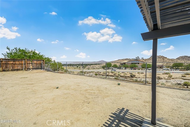 Detail Gallery Image 18 of 20 For 16509 Mackennas Gold Ave, Palmdale,  CA 93591 - 3 Beds | 2 Baths