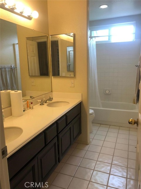 2 Wellesley Court, Coto de Caza CA: https://media.crmls.org/medias/74d03b33-9b29-405e-a47b-490b7f3ea6a0.jpg