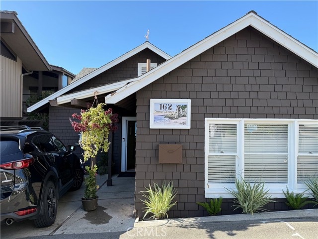 Detail Gallery Image 5 of 38 For 162 Sunset Terrace, Laguna Beach,  CA 92651 - 4 Beds | 2 Baths