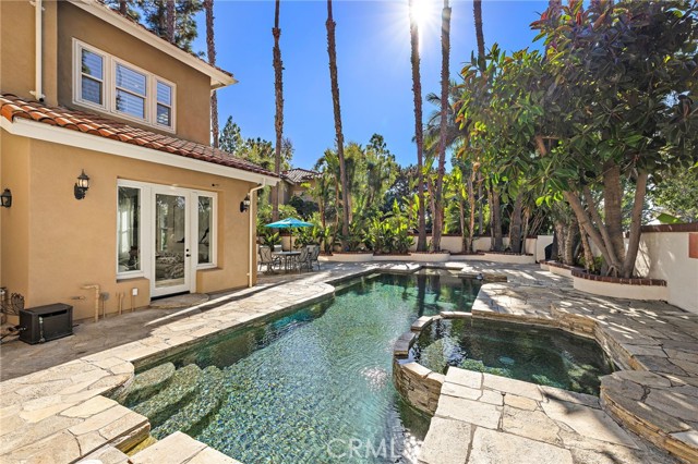 Front Image Thumbnail for CROC25267532