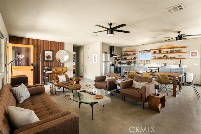 84328 Amboy Road, 29 Palms CA: https://media.crmls.org/medias/74d32632-d7e2-45df-8862-25938ec90bee.jpg