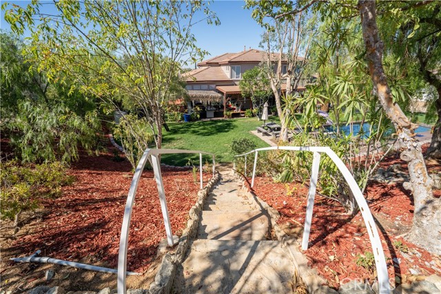 Detail Gallery Image 32 of 71 For 18296 Hollowtree Ln, Riverside,  CA 92504 - 5 Beds | 3/1 Baths