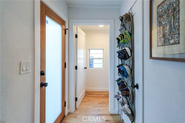 Image 44 of 71 For 1361 Armadale Avenue