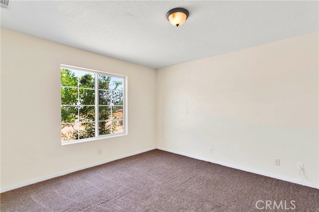 Detail Gallery Image 13 of 42 For 4615 Lindero St, Phelan,  CA 92371 - 3 Beds | 2 Baths