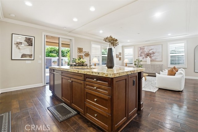 Detail Gallery Image 16 of 49 For 65 Rolling Green, Irvine,  CA 92620 - 4 Beds | 4/1 Baths