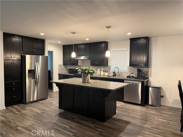 Detail Gallery Image 10 of 33 For 5800 Hamner Ave #71,  Corona,  CA 91752 - 4 Beds | 2 Baths