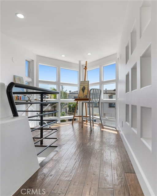 Detail Gallery Image 9 of 47 For 301 16th St, Manhattan Beach,  CA 90266 - 6 Beds | 7 Baths