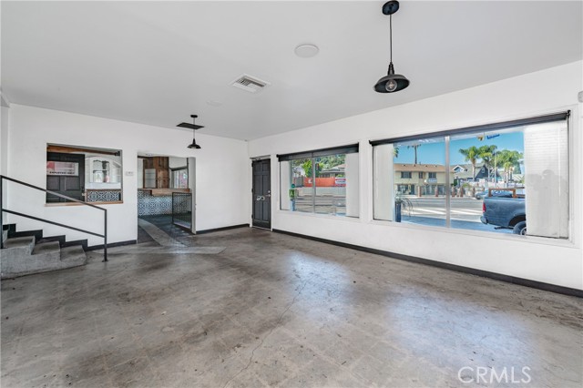 6101 York Boulevard, Los Angeles, California 90042, ,Commercial Lease,For Rent,6101 York Boulevard,CRDW24206260