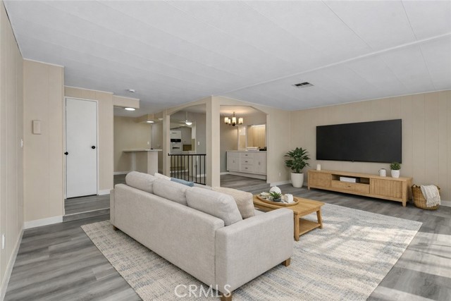 Detail Gallery Image 9 of 29 For 15621 Beach Bld #103,  Westminster,  CA 92683 - 2 Beds | 2 Baths