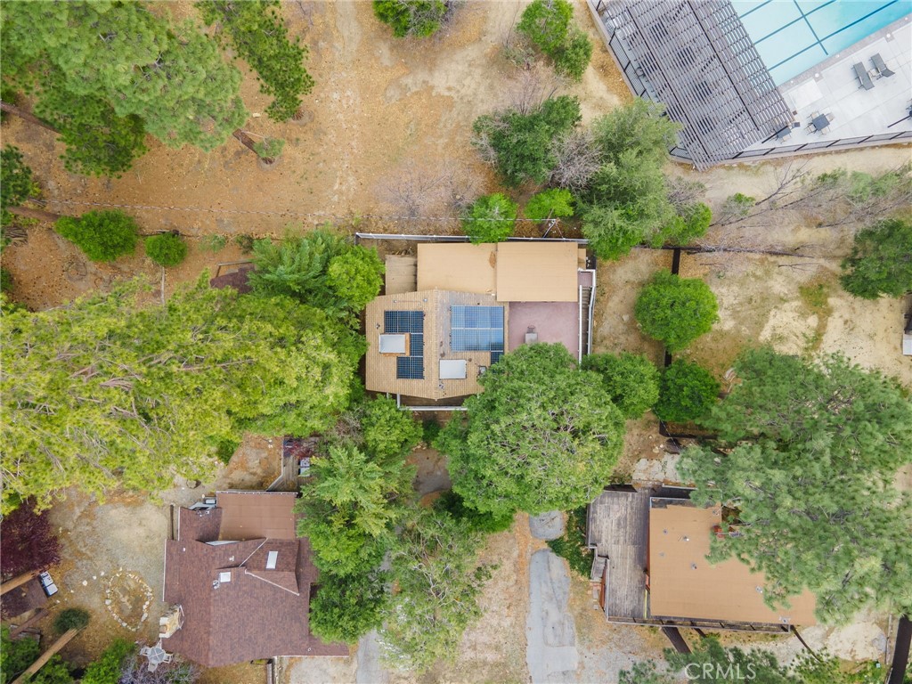 https://media.crmls.org/medias/74d7683d-dba0-4ec5-93f4-361921552fb4.jpg?preset=X-Large