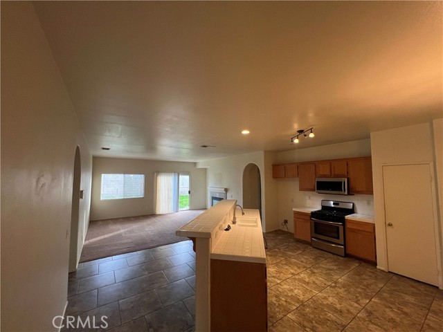 Detail Gallery Image 2 of 27 For 43573 Savannah, Hemet,  CA 92544 - 4 Beds | 2 Baths