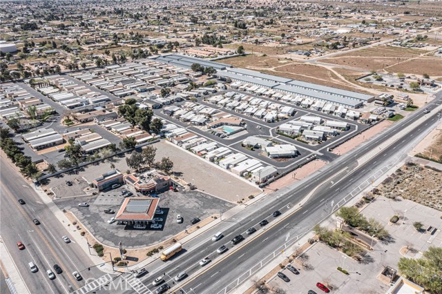 Detail Gallery Image 46 of 55 For 14411 Palmdale Rd #64,  Victorville,  CA 92392 - 3 Beds | 2 Baths