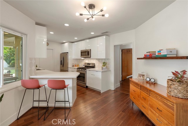 Detail Gallery Image 14 of 46 For 2528 French St, Santa Ana,  CA 92706 - 3 Beds | 3 Baths