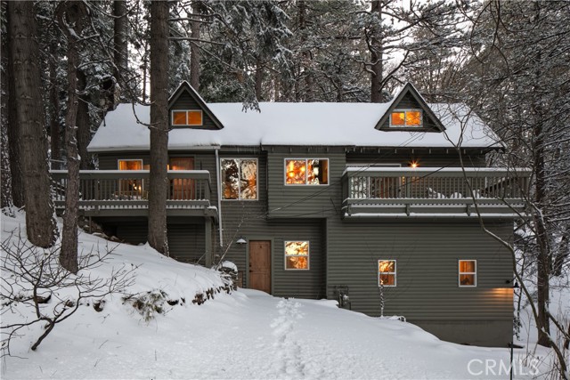 1149 Scenic Way, Rimforest CA: https://media.crmls.org/medias/74d90de6-f861-4c2f-a5fe-49a895179f79.jpg