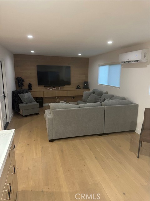13902 Regentview Avenue, Bellflower CA: https://media.crmls.org/medias/74d956d2-6268-44cd-a92f-fd6f7bcaf8c9.jpg