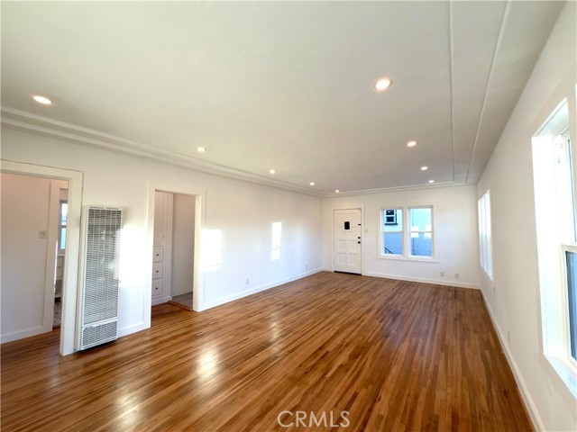 Front Image Thumbnail for CRSR26027055