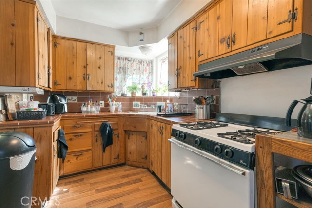 6232 Riverton Avenue, North Hollywood CA: https://media.crmls.org/medias/74daa970-817e-41fe-a388-bfc95772ad3a.jpg