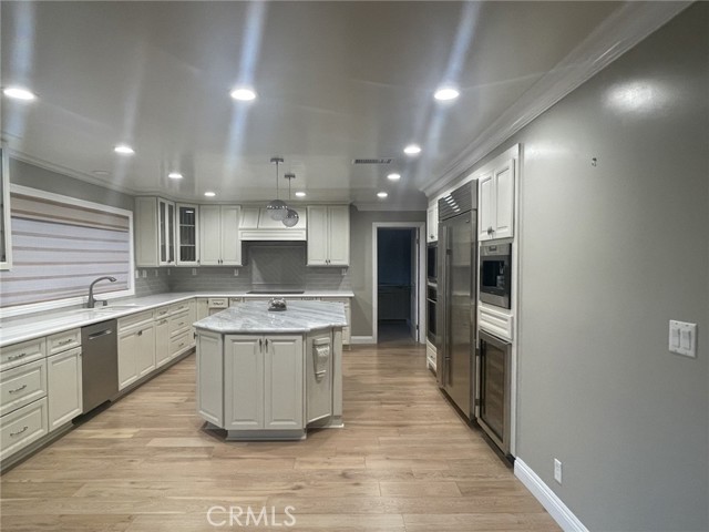 2932 San Juan Drive, Fullerton CA: https://media.crmls.org/medias/74dae9ff-7b09-465a-85e6-2a8c4c20e28f.jpg