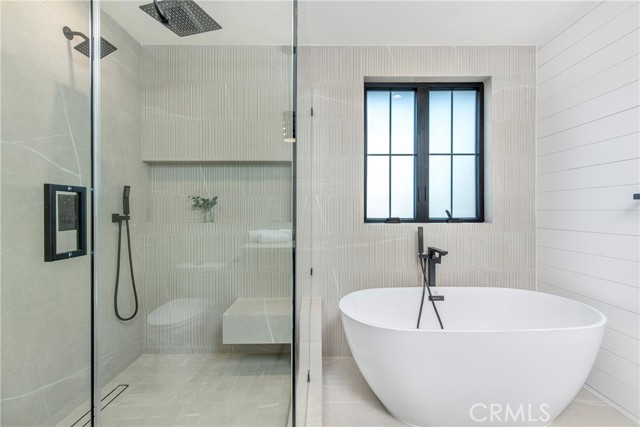 Detail Gallery Image 35 of 48 For 4506 Greenbush Ave, Sherman Oaks,  CA 91423 - 4 Beds | 5/1 Baths