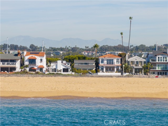 Detail Gallery Image 4 of 23 For 1309 E Balboa Bld, Newport Beach,  CA 92661 - 2 Beds | 2 Baths