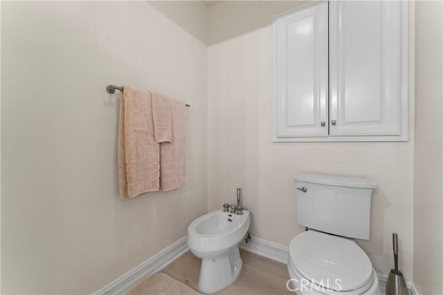 Detail Gallery Image 22 of 51 For 2355 N Beverly Glen Bld, Los Angeles,  CA 90077 - 2 Beds | 3/1 Baths