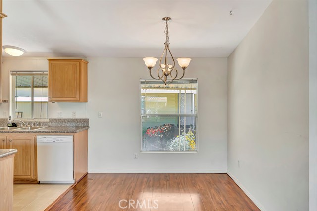 Detail Gallery Image 9 of 52 For 24 Gitana Ave #164,  Camarillo,  CA 93012 - 3 Beds | 2 Baths